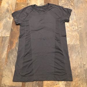 Oiselle Breathable Grey Tee